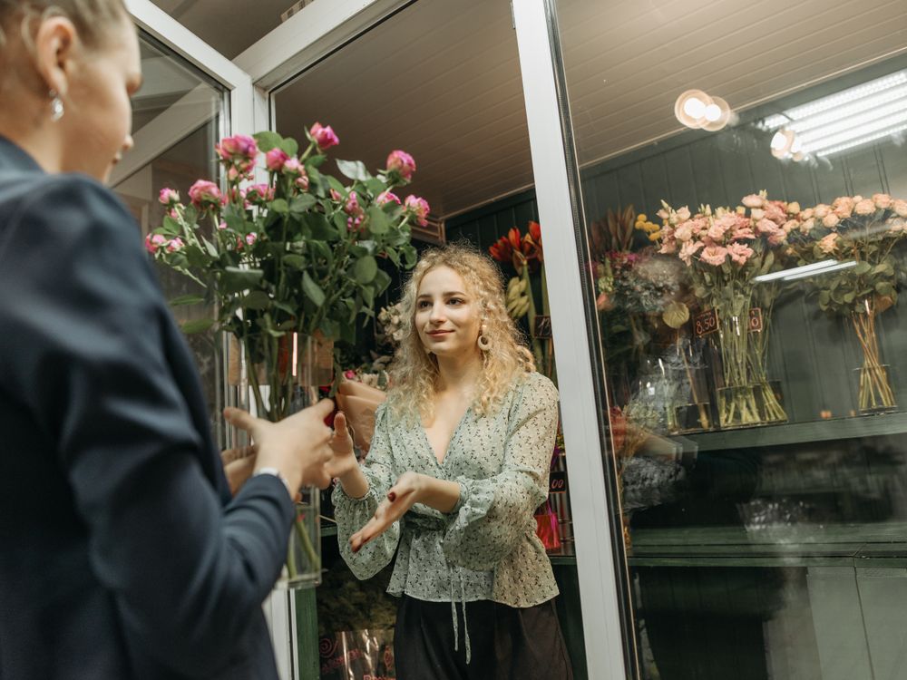 Interflora or Fleurop to Turkey: How Flower Networks Deliver